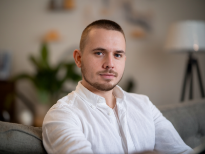 How to use a seven-day microhabit plan to stop waking up groggy and boost morning energy